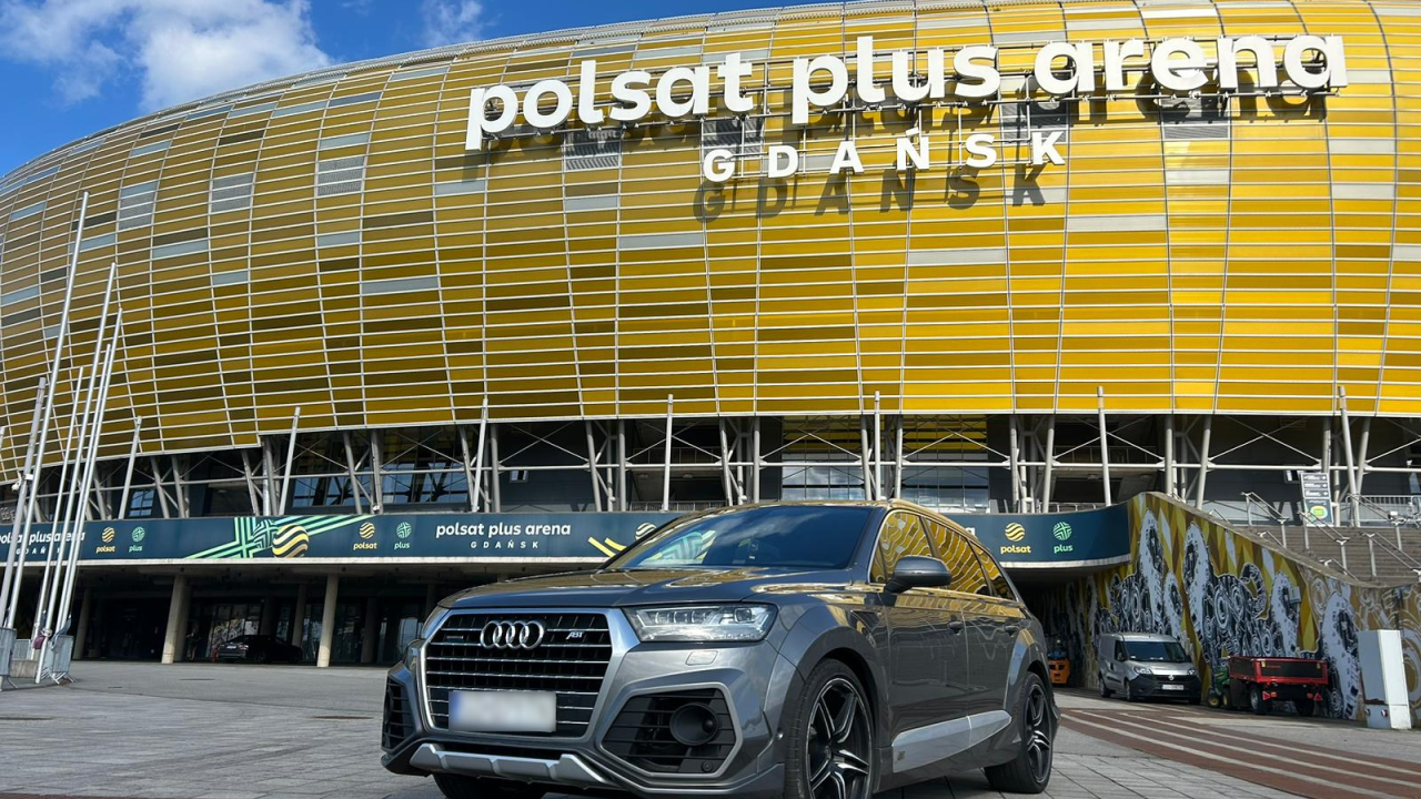 Audi-Q7-3-1.png