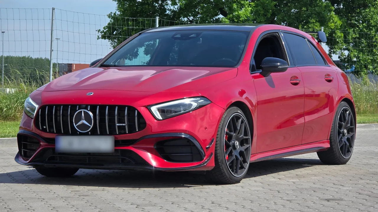 Mercedes-A45s-AMG-an_resize-scaled-1.webp