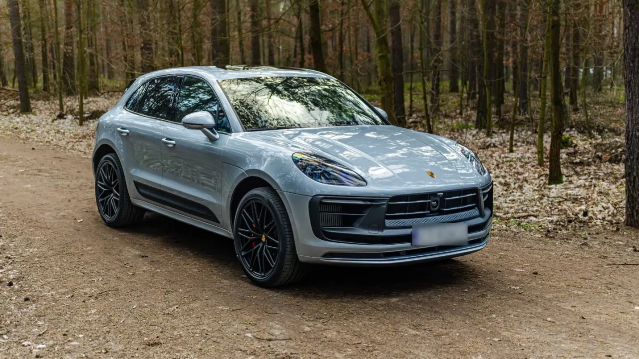 Porsche-Macan-GTS-2024-an-1_resize.webp